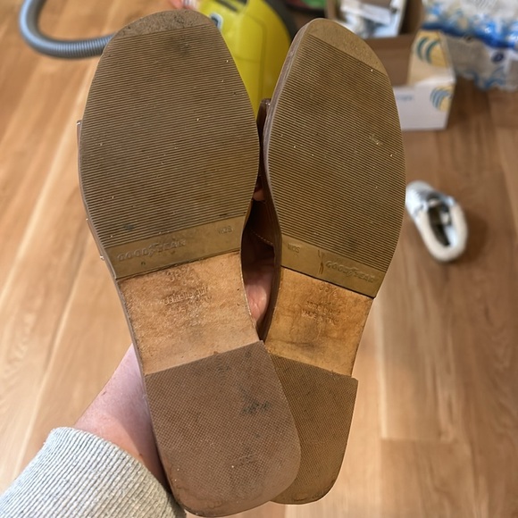 Hermes Gold Oran Sandals - Picture 3 of 4